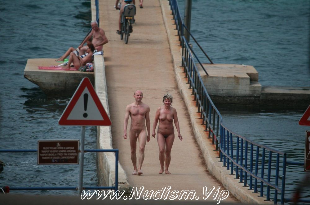 [Image: Pure-Nudism-Gallery-Crete-FKK-Bridge-Crossing-2.jpg]